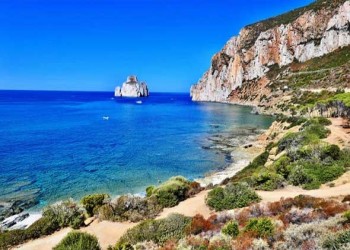  عمان اليوم - جزيرة ميلوس اليونانية وجهة سياحية هادئة ومغرية بالاكتشاف