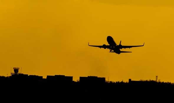  عمان اليوم - إلغاء رحلات طيران دولية متجهة لإسرائيل والطائرات الأميركية مُطالبة بتوخي الحذر