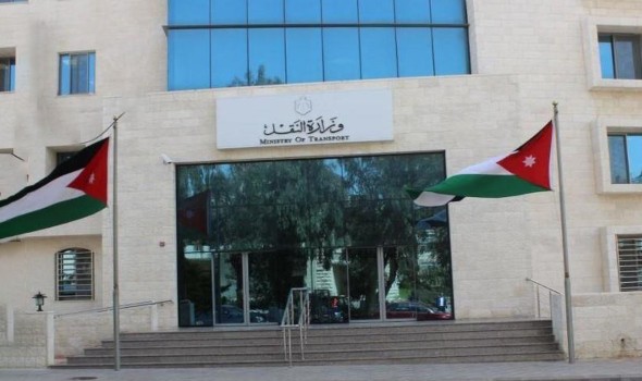  عمان اليوم - وزير النقل العُماني يوجه بتسريع وتكثيف الجهود لإعادة فتح طريق الباطنة العام كأولوية قصوى