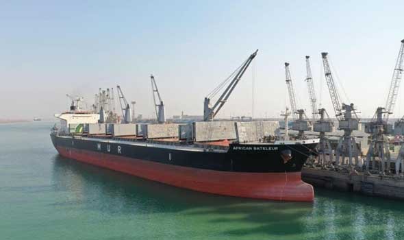  عمان اليوم - ميناء السلطان قابوس فى سلطنة عُمان تستقبل أول ناقلة هيدروجين مسال في العالم
