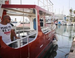  عمان اليوم - ركن لصناعة السفن البحرية التقليدية في ملتقى أجواء الأشخرة