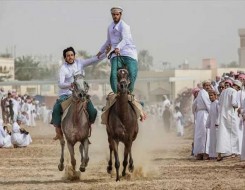  عمان اليوم - ثمانية أشواط مثيرة فـي السباق التاسع للخيول العربية بمضمار الرحبة ببركاء