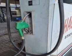  عمان اليوم - تعطل الخدمات في كثير من محطات الوقود بالعاصمة الإيرانية طهران