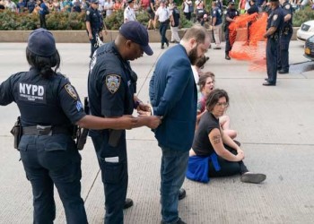  عمان اليوم - السلطات الأميركية تعيد احتجاز عائلة مصرية بعد ساعات من الإفراج عنها