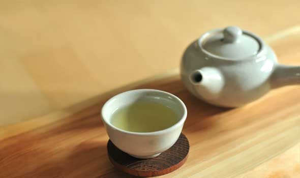  عمان اليوم - الشاي الأخضر يساعد في  التحكم في مستويات الكوليسترول في الدم