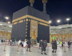  عمان اليوم - تسليم كسوة الكعبة المشرفة إلى سدنة بيت الله الحرام نيابة عن خادم الحرمين الشريفين