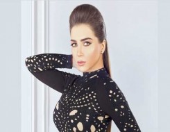 عمان اليوم - مي عز الدين تكشف عن هوايتها الجديدة في اقتناء زجاجات العطور الفاخرة