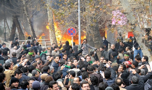  عمان اليوم - القضاء الإيراني وجّه اتهامات لـ60 شخصاً في طهران وحصيلة القتلى ترتفع  لـ201 قتيل