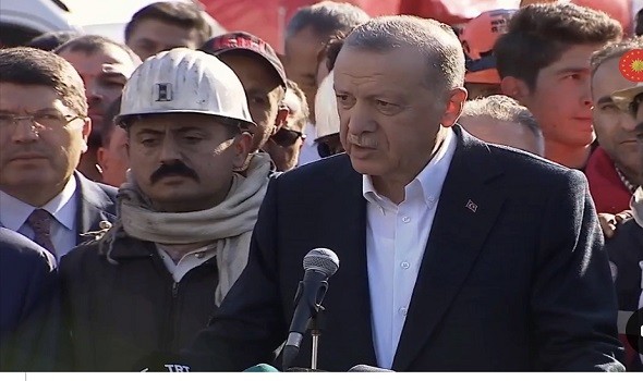  عمان اليوم - تركيا تقصف مواقع لحزب "العمال الكردستاني" عقب هجوم أنقرة وإردوغان يتوعد الإرهابيين