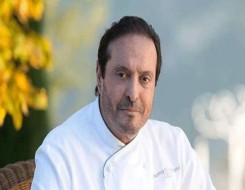  عمان اليوم - وفاة أيقونة الطهي أسامة السيد مؤلف العديد من كتب التغذية وصاحب أول برنامج طبخ على الفضائيات العربية