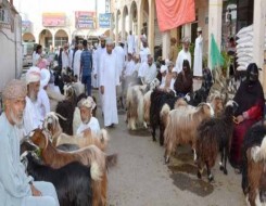  عمان اليوم - أهالي سلطنة عمان يستقبلون عيد الأضحى المبارك بشواء “التنور”
