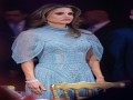  عمان اليوم - الملكة رانيا تخطّف القلوب بإطلالة مُبهرة من توقيع إيلي صعب