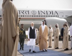  عمان اليوم - رئيس وزراء الهند يصل إلى الإمارات لإجراء محادثات مع بن زايد حول تعزيز الشراكة