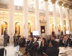 عمان اليوم - سلطنة عمان تفاخر بفرص الإستثمارات في الطاقة والسياحة وتفتح مكتباً للمستثمر البريطاني