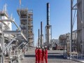  عمان اليوم - توقيع اتفاقية بيع نحو مليون طن متري سنويًّا من الغاز الطبيعي المسال العُماني لشركة بي بي