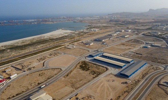  عمان اليوم - المنطقة الحرة في صلالة توقع اتفاقيتين بـ 165 مليون دولار أميركي