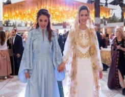  عمان اليوم - إطلالات الأميرة رجوة تحاكي أسلوب الملكة رانيا بأناقة