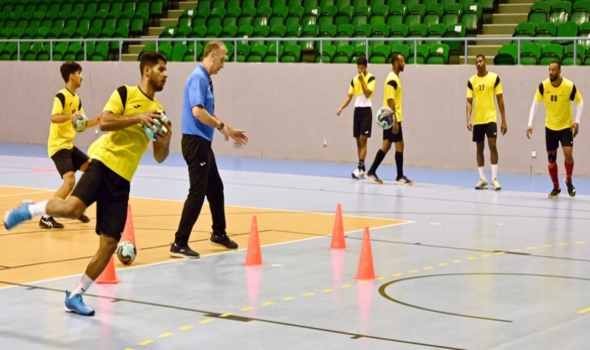 المنتخب العماني الأول لكرة اليد للصالات يعسكر في البريمي