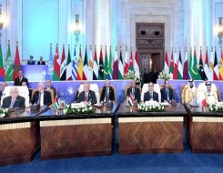  عمان اليوم - الخلافات بين المشاركين العرب وممثلي الغرب في قمة "القاهرة للسلام" تمنع صدور البيان الختامي