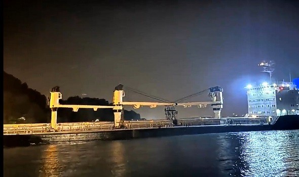  عمان اليوم - غرق سفينة شحن تركية على متنها 12 شخصاً في البحر الأسود