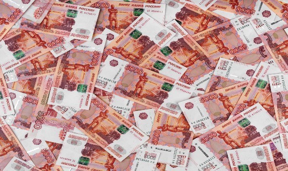  عمان اليوم - ارتفاع الدولار واليورو واستقرار اليوان أمام الروبل الروسي