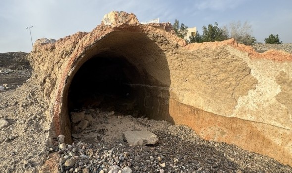 اكتشاف قناة مائية أثرية في ولاية عبري بمحافظة الظاهرة