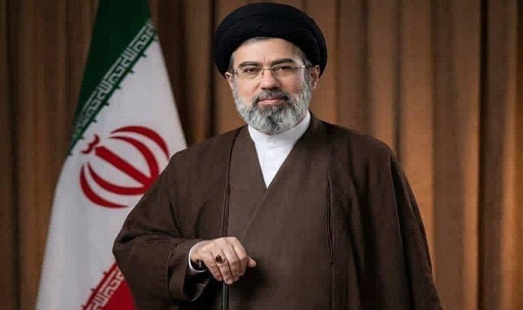 عمان اليوم - مجتبى خامنئي يصف وحدة الإيرانيين بالنعمة الآلهية وكانت ضربة قاصمة لخطط الإعداء