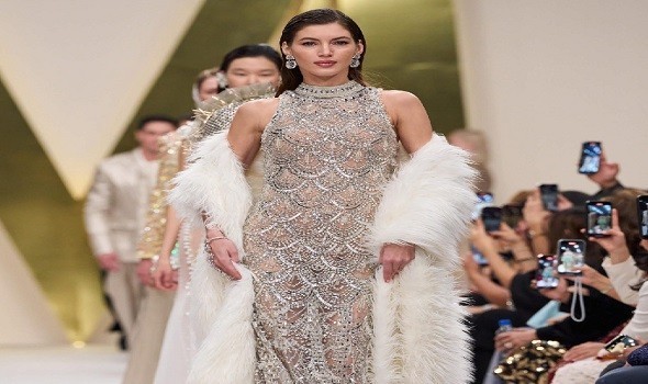  عمان اليوم - الديكور في عروض الأزياء تجربة بصرية لا تُنسى