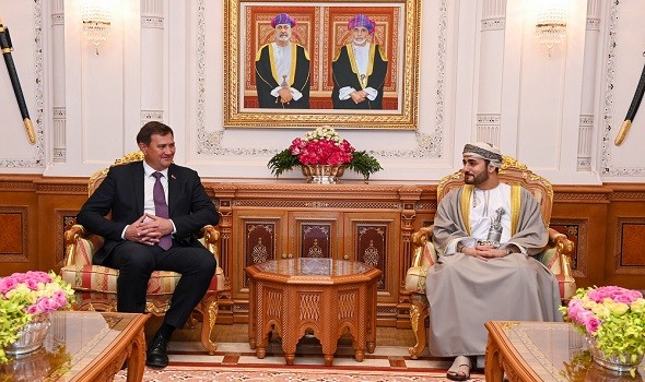  عمان اليوم - استقبال نائب رئيس الوزراء للشؤون الاقتصادية لوزير خارجية بيلاروس في مسقط
