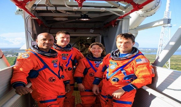  عمان اليوم - رواد "أرتيميس 2" يحققون إنجازاً تاريخياً كأول رحلة بشرية قريبة من القمر منذ نصف قرن