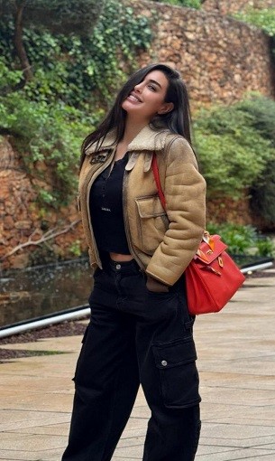  عمان اليوم - ياسمين صبري تتألق بإطلالات كاجوال ورياضية أنيقة