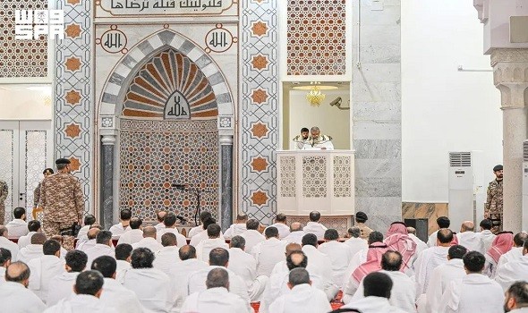  عمان اليوم - الحذيفي يؤكد في خطبة عرفة أن الحج يجسد وحدة المسلمين والتآلف بينهم بعيداً عن السياسية