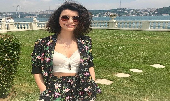  عمان اليوم - توقيف بيرين سات وزوجها ضمن قضية مشاهير المخدرات في تركيا