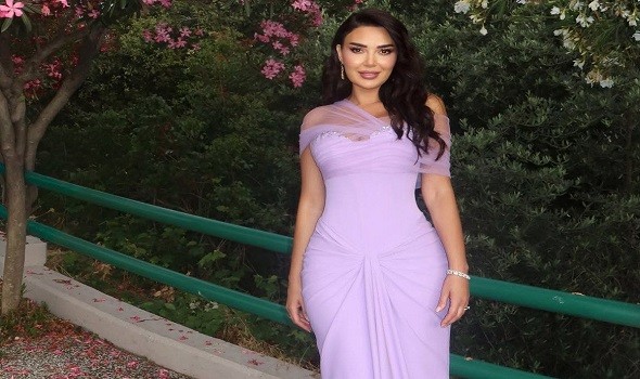 عمان اليوم - النجمات يتألقن بأجمل فساتين السهرة خيارات ملهمة بين السحر الهندي وفخامة بيروت