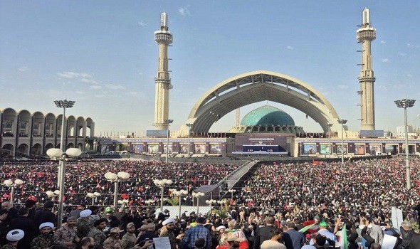  عمان اليوم - جنازة علي خامنئي تجمع أقطاب النظام الإيراني وغياب مجتبى يثير التساؤلات وترمب يعلن وقف إطلاق النار لأسبوع