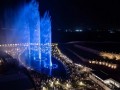  عمان اليوم - عسير تُعزز جاذبيتها السياحية بتدشين أكبر نافورة في المملكة بمنتجع الوادي
