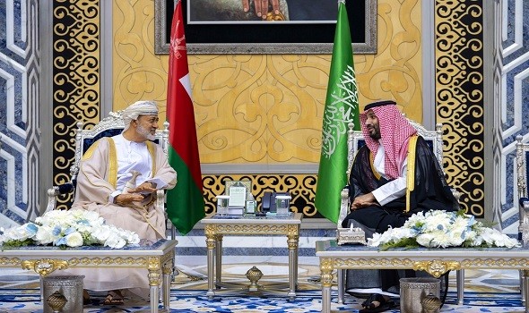  عمان اليوم - سلطان عُمان يبحث مع ولي العهد السعودي سبل تعزيز العلاقات والتهدئة الإقليمية