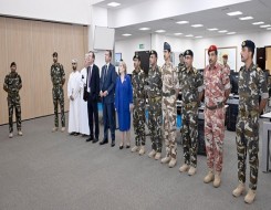  عمان اليوم - وفد برلماني بريطاني يزور مركز الأمن البحري في عُمان